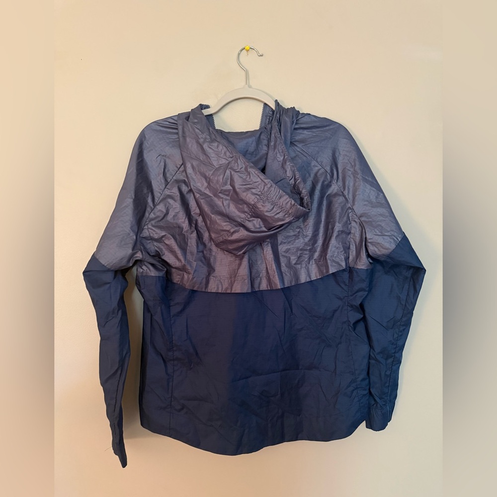 Two Toned Nike Windbreaker - Picture 6 of 6